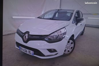  Voir détails -Renault Clio IV STE 0.9 TCE 75CH ENERGY AIR E6C à Villefranche-sur-Sane (69)