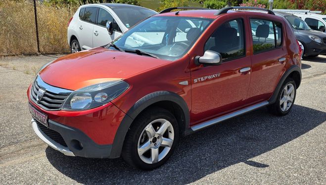 Dacia Sandero STEPWAY 1.5 DCI 70CH 2010 CLIM rouge de 2010