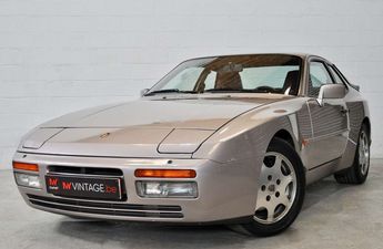  Voir détails -Porsche 944 Turbo 2.5 250cv à Huy (45)