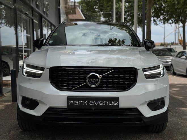 Volvo XC40 D4 ADBLUE AWD 190CH R-DESIGN GEARTRONIC  Blanc de 2018