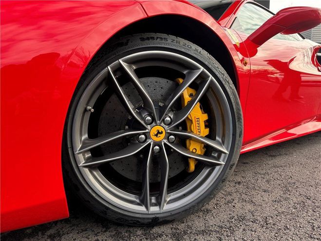 Ferrari 488 GTB coup 4.0 V8 670CH Rouge, Mtallis, ROUGE de 2017