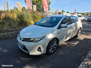  Voir détails -Toyota Auris 1.8l 136h Hybride dynamic GARANTIE à Sannois (95)