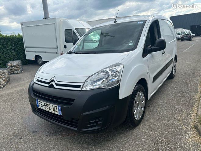 Citroen Berlingo 7990 ht 1.6 hdi 100cv BVA  de 2018