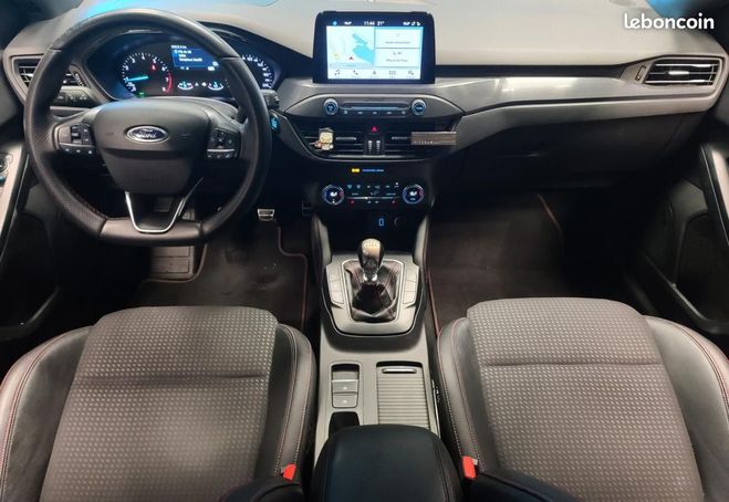 Ford Focus 1.0 ECOBOOST 125CH ST LINE START-STOP Blanc de 2018