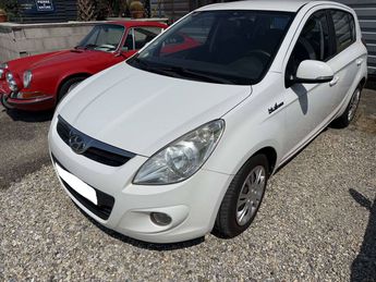  Voir détails -Hyundai I20 1.4 CRDi90 PACK Sensation à Saint-Priest (69)