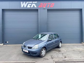  Voir détails -Renault Clio II 1.2 16v Campus Authentique 5p à Bral-sous-Montfort (35)