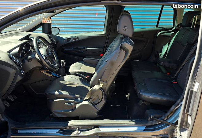 Ford B Max 1.6 tdci 95cv TITANIUM Gris de 2015