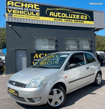  Voir détails -Ford Fiesta 1.4 tdci 70 cv garantie à Draguignan (83)
