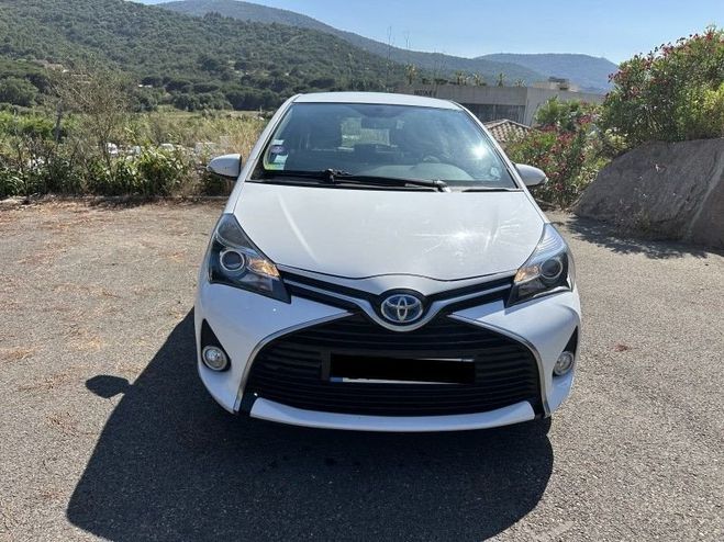 Toyota Yaris HSD 100h Business 5p Blanc de 2016