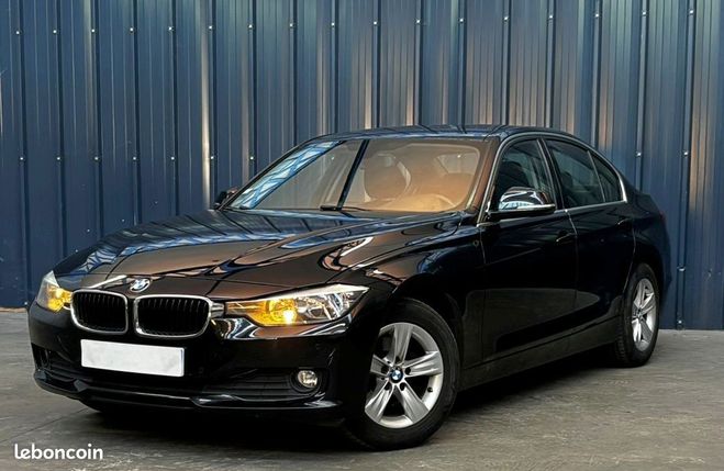 BMW Serie 3 F30 Lounge 318D 143ch Cuir Radar de recu Noir de 2013