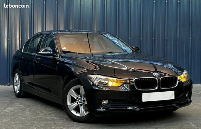 BMW Serie 3 F30 Lounge 318D 143ch Cuir Radar de recu Noir de 2013