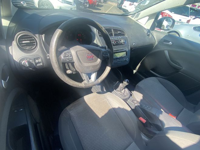 Seat Altea Xl 1.6 TDI 105 ch FAP CR Sport Gris clair de 2012