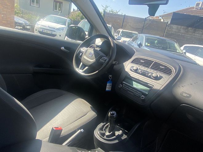 Seat Altea Xl 1.6 TDI 105 ch FAP CR Sport Gris clair de 2012