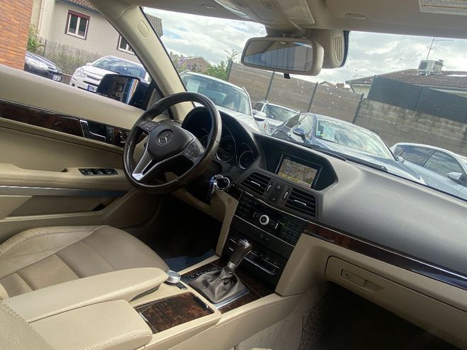 Mercedes Classe E  Coup 220 CDI BlueEfficiency A BLEU de 2012