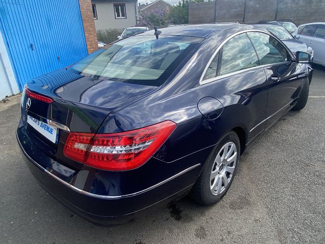 Mercedes Classe E  Coup 220 CDI BlueEfficiency A BLEU de 2012