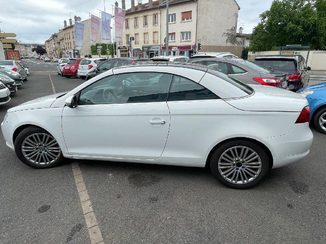 Volkswagen Eos  2.0 16S TDI 140 CR FAP Carat BLANC de 2010