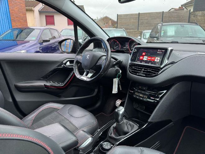 Peugeot 2008 1.2 PureTech 110ch SetS BVM5 GT Line GRIS de 2018