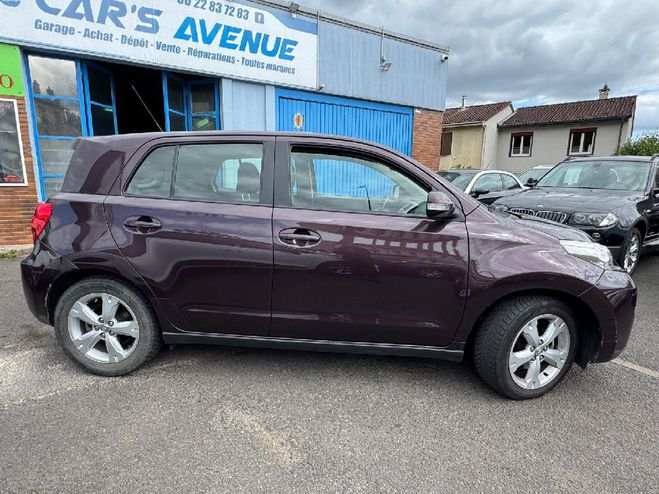 Toyota Urban Cruiser  90 D-4D FAP 2WD Life INC. de 2009