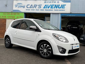  Voir détails -Renault Twingo Twingo II 1.2 16v 75 eco2 NightetDay à Essey-ls-Nancy (54)