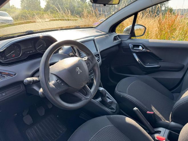 Peugeot 208  PureTech 82ch SetS BVM5 Active NOIR de 2019
