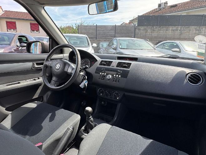 Suzuki Swift 1.3 DDiS 75ch Swift In The City NOIR de 2010