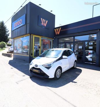  Voir détails -Toyota Aygo 1.0 VVTI 72 CH X-PLAY   CAMERA DE RECUL  à Bourgoin-Jallieu (38)