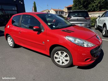  Voir détails -Peugeot 206 206  GENERATION 1.4 Essence 73ch à Issoire (63)