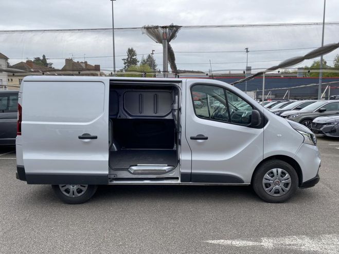Fiat Talento II FOURGON TOLE L1H1 1.6 MULTIJET 145 PA Gris clair de 2021