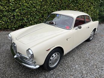  Voir détails -Alfa romeo Giulietta Sprint Veloce Comfortable à Malle (23)