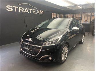  Voir détails -Peugeot 208 1.2 PURETECH 110CV Allure BVM à Boulogne-Billancourt (92)