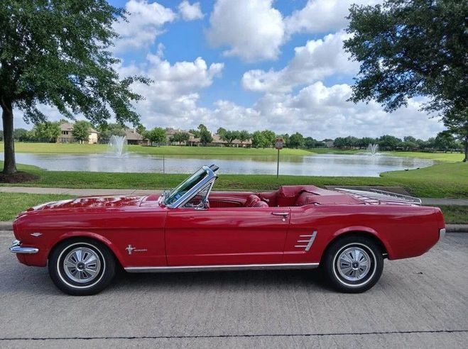 Ford Mustang V8 289CI ROUGE de 1966
