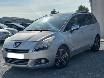  Voir détails -Peugeot 5008 2.0 HDi 150ch FAP Allure à Saint-Mdard-d'Aunis (17)