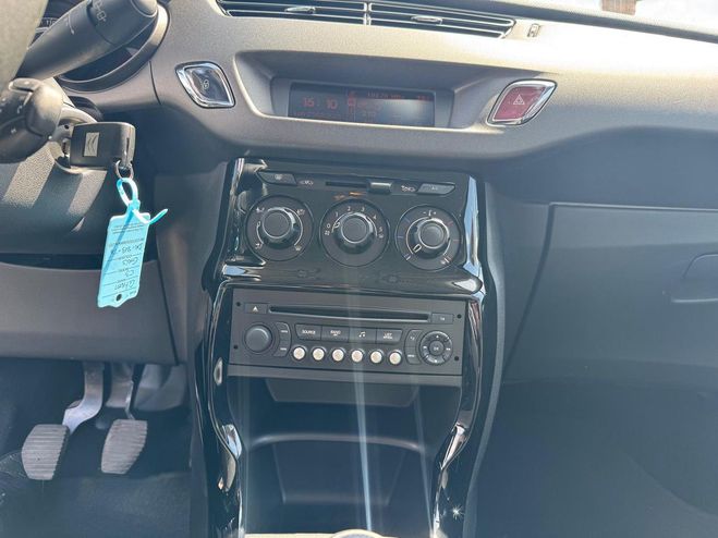 Citroen C3 II (2) 1.2 VTI 82 COLLECTION BELLE Gris fonc de 2015