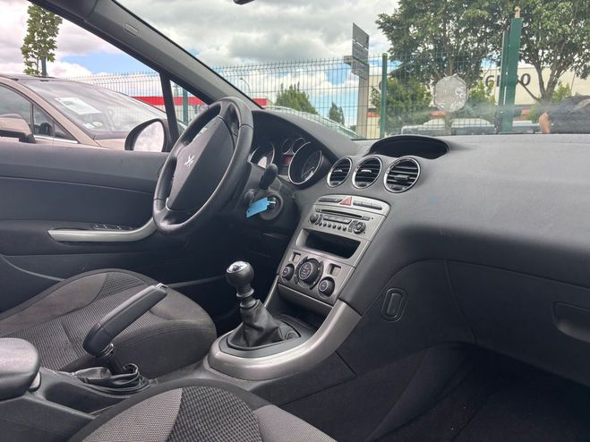 Peugeot 308 1.6 HDI 90 BUSINESS 5P BELLE Noir de 2011
