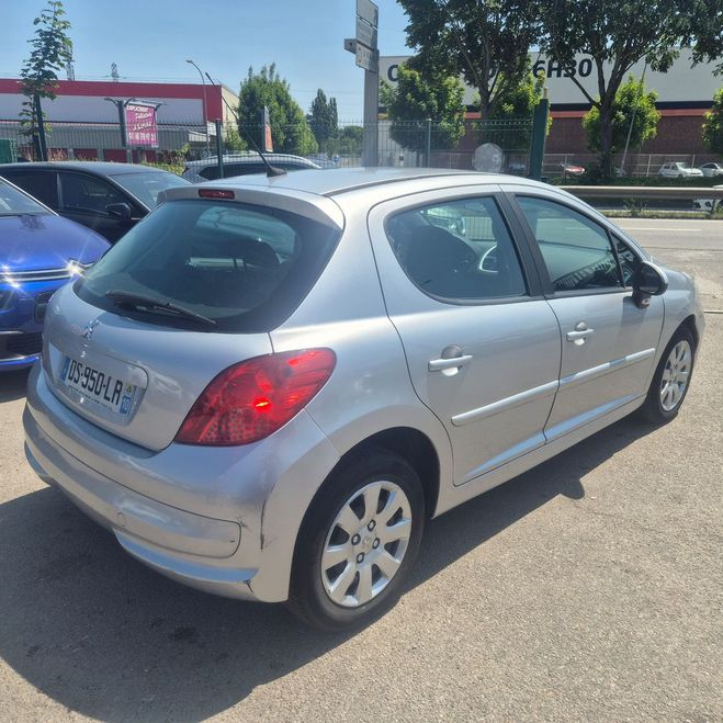 Peugeot 207 1.4 VTI 16V 95 PREMIUM 5P CHANE DISTRIB Gris de 2008