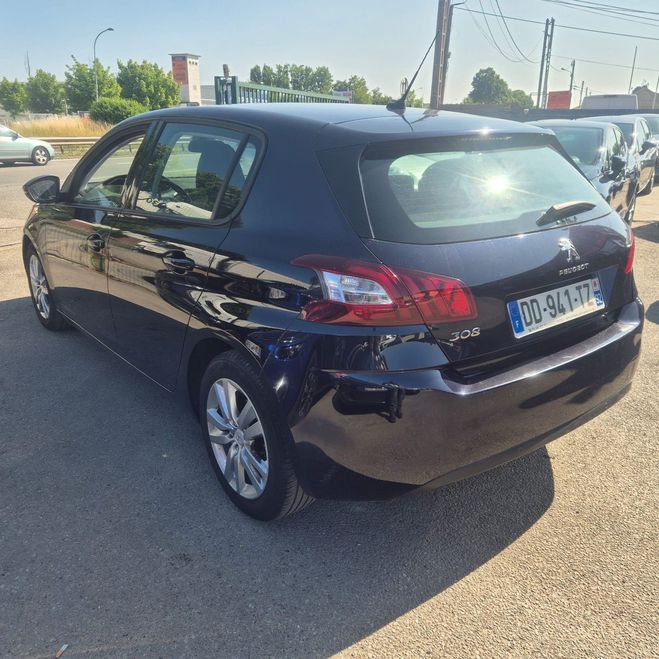 Peugeot 308 II 1.6 HDI 92 ALLURE BELLE  Bleu de 2014