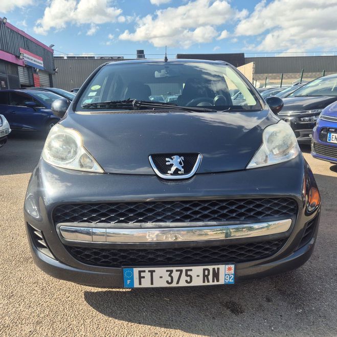 Peugeot 107 (2) 1.0 68 URBAN MOVE CLIM 5P 90000KM GA Gris fonc de 2009