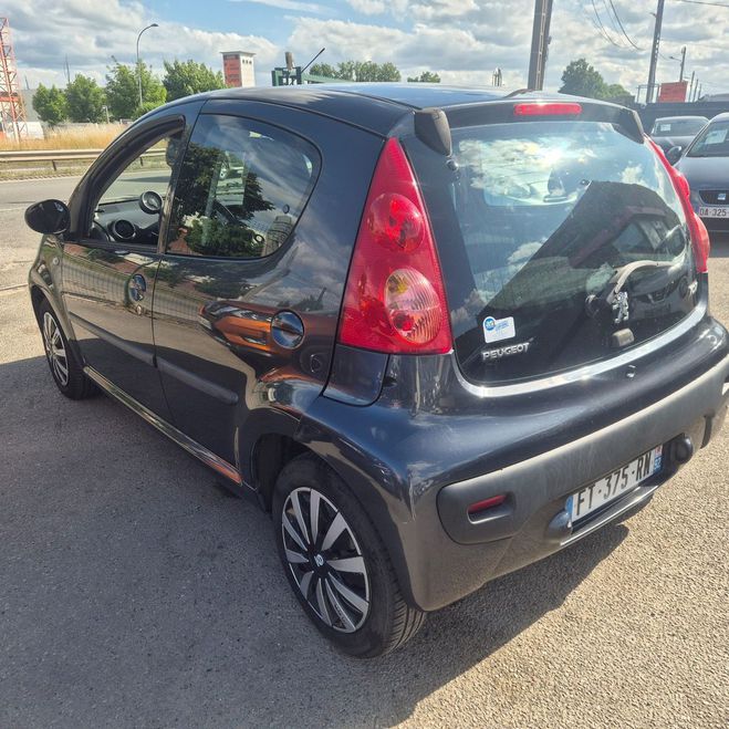 Peugeot 107 (2) 1.0 68 URBAN MOVE CLIM 5P 90000KM GA Gris fonc de 2009