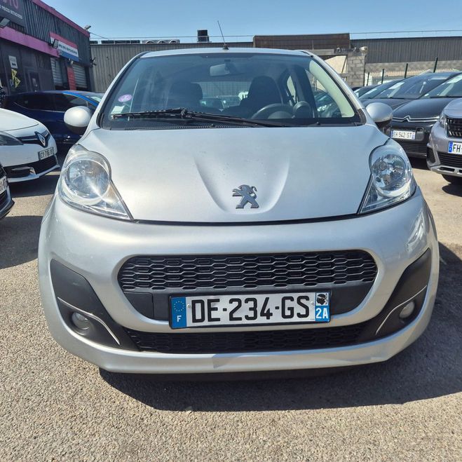 Peugeot 107 (3) 1.0 12V 68 ENVY 5P 80000KM AN2014 Gris de 2014