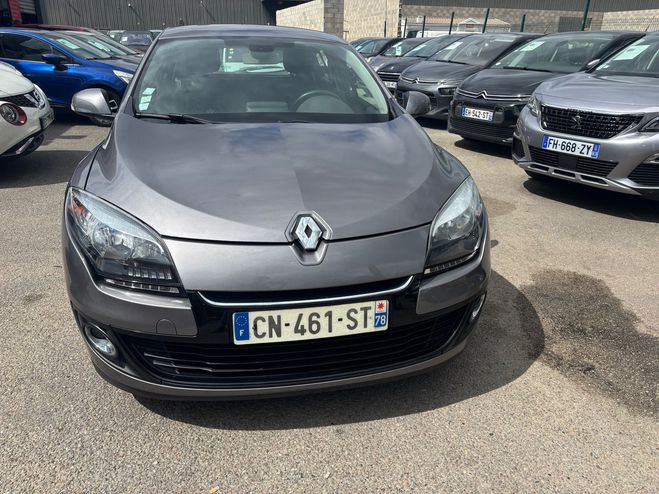 Renault Megane III (3) 1.5 DCI 110 ENERGY AKAJU ECO2 Gris fonc de 2012