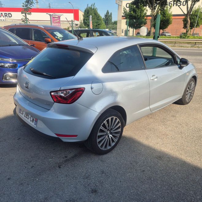 Seat Ibiza IV (2) 1.2 TSI 110 CONNECT SEMI CUIR FUL Gris de 2016