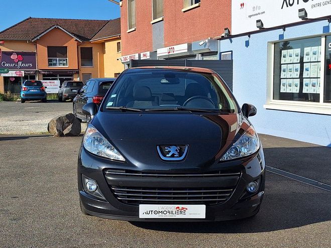 Peugeot 207 1.6 HDi 92 ch Premium 5 portes Noir de 2011