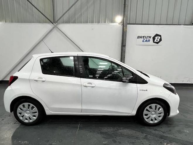 Toyota Yaris 1.5 Hybrid Cool BLANC de 2017