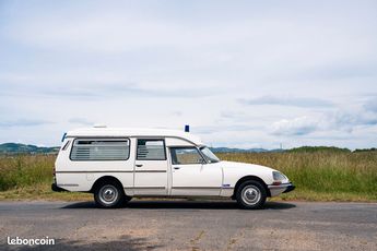  Voir détails -Citroen DS Superbe 23 break ambulance currus 1974 à   La Boisse (01)