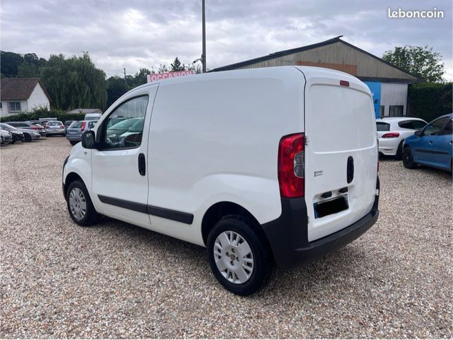 Fiat Fiorino 1.3 jtd 75ch Blanc de 2011