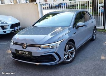  Voir détails -Volkswagen Golf viii 1.5 tsi 150 cv r-line à  La Roche-sur-Yon (85)