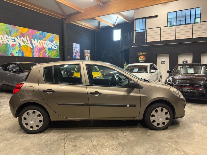 Renault Clio III 1.2 75 Ch Clim Gris de 2008