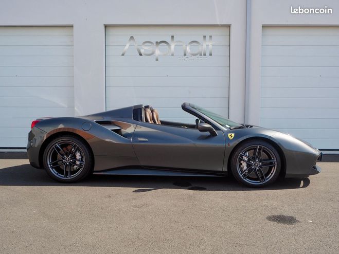 Ferrari 488 Spider V8 3.9L 670cv Gris de 2016