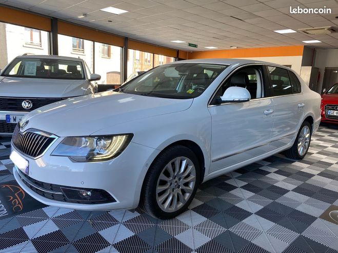 Skoda Superb Ambition Plus Blanc de 2014