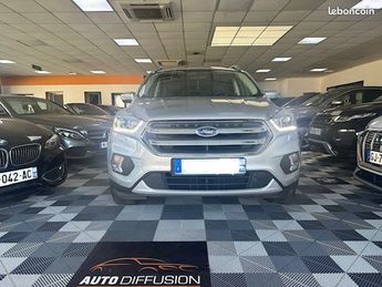  Voir détails -Ford Kuga Titanium à Louvroil (59)